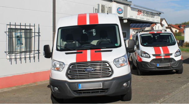 Zwei Autos.